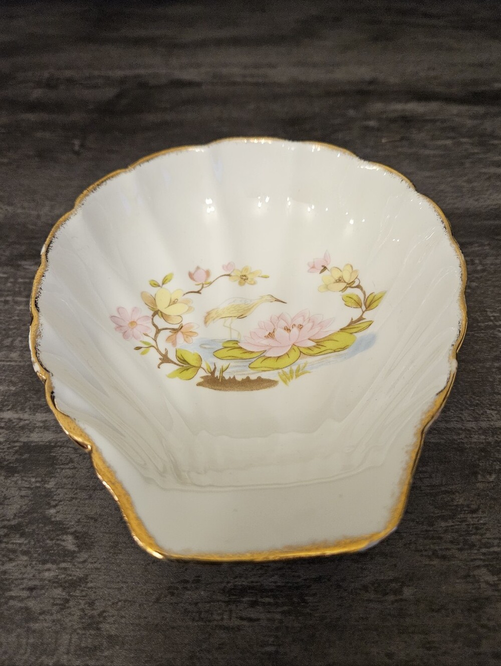 Vintage Lotus Flower Gold Rim Shell-Shaped Soap Dish - Trinket Dish Bone China